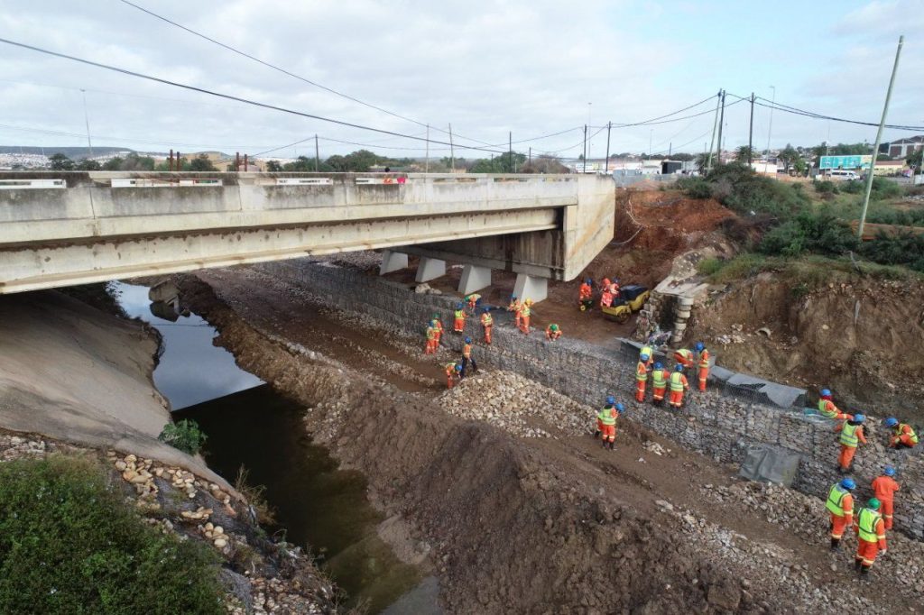 3fb8cd8b-4ad5-4d83-8d13-4c164b5d0c46