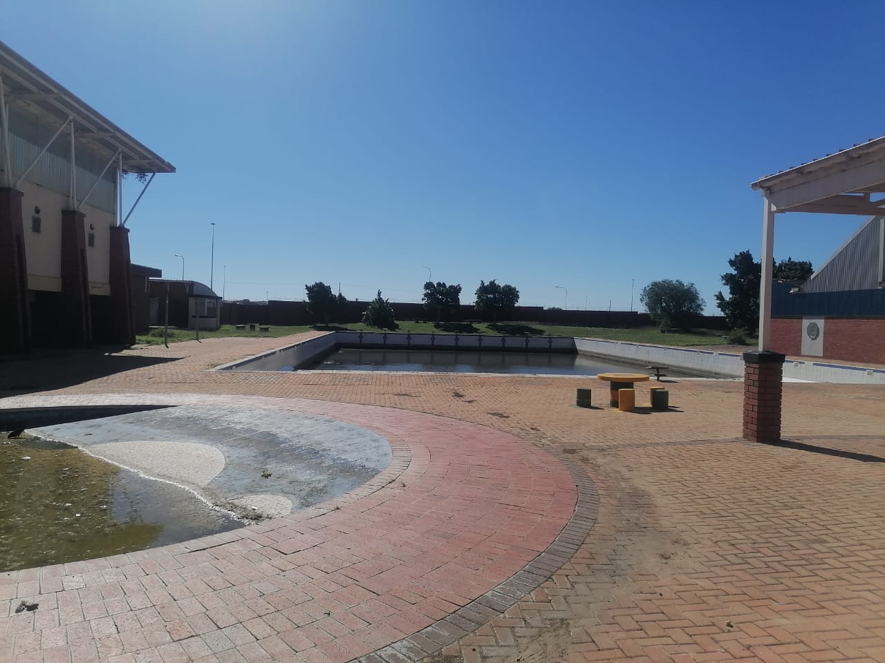 Appalling conditions at the Motherwell swimming pool – Eastern Cape ...